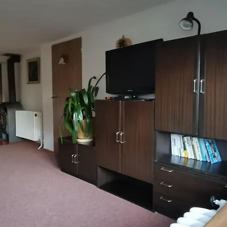 Apartment Dvougeneracni Dum Se Zahradou Vimperk
