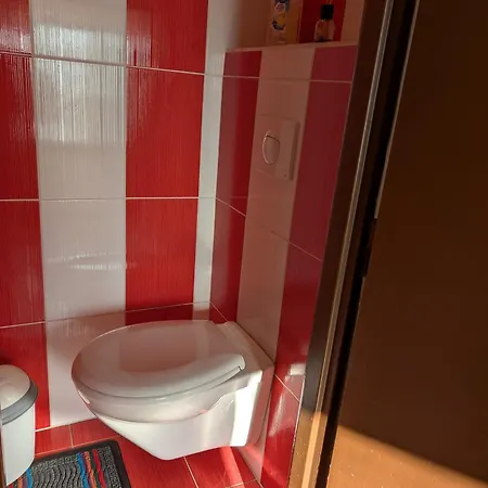 Dvougeneracni Dum Se Zahradou Apartment *